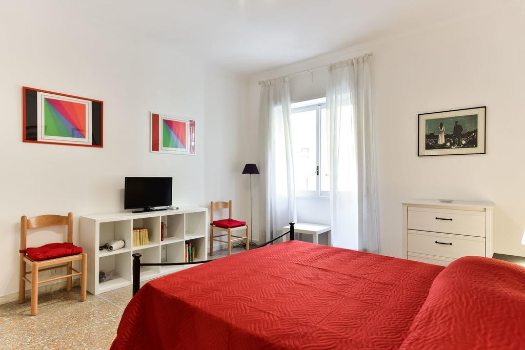 Red & White Vatican Apartment ローマ エクステリア 写真