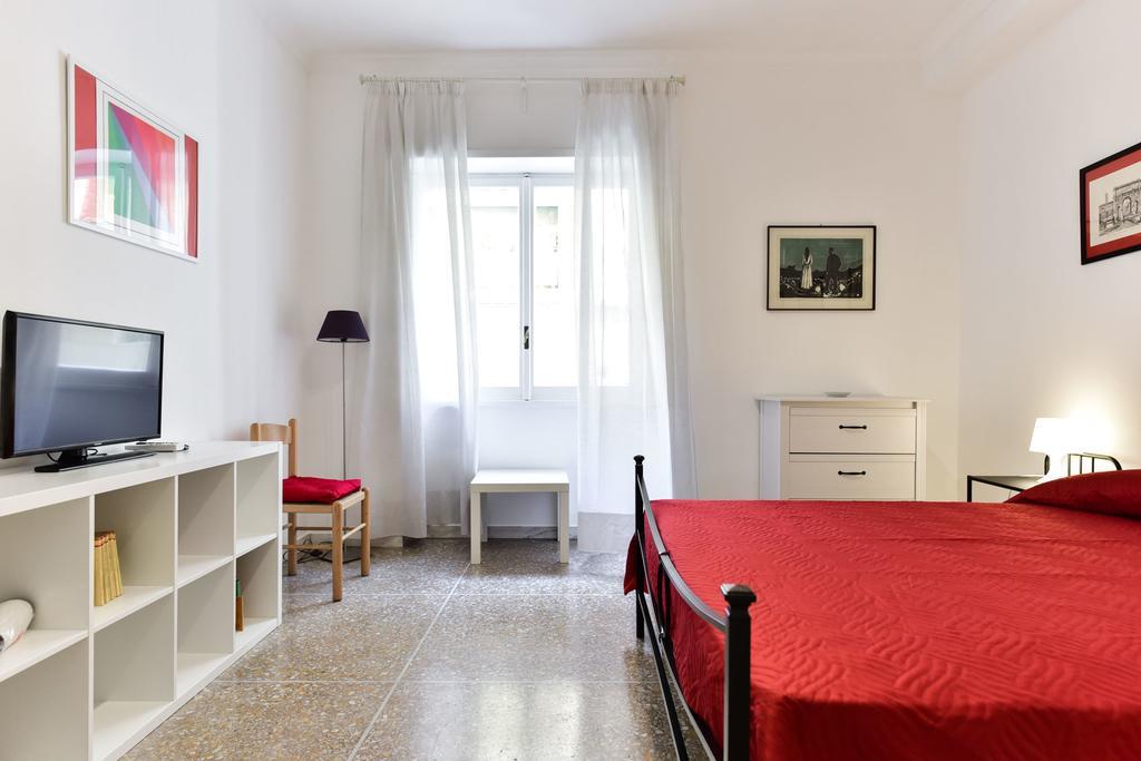 Red & White Vatican Apartment ローマ エクステリア 写真