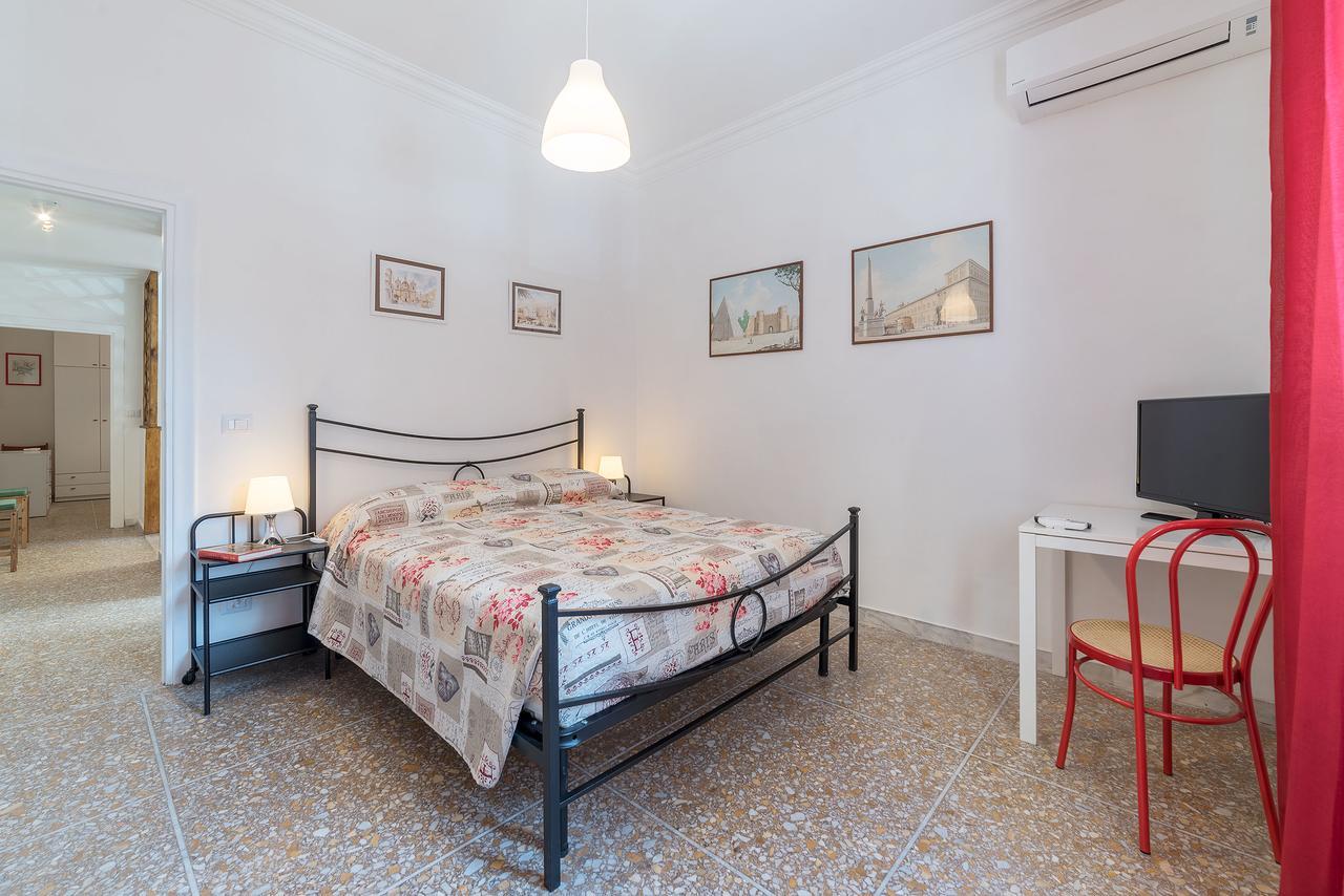 Red & White Vatican Apartment ローマ エクステリア 写真